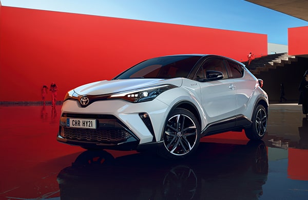 TOYOTA C-HR HYBRIDE